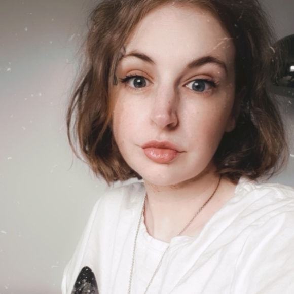 Meet your Posher, Amanda - Picture 4 of 4